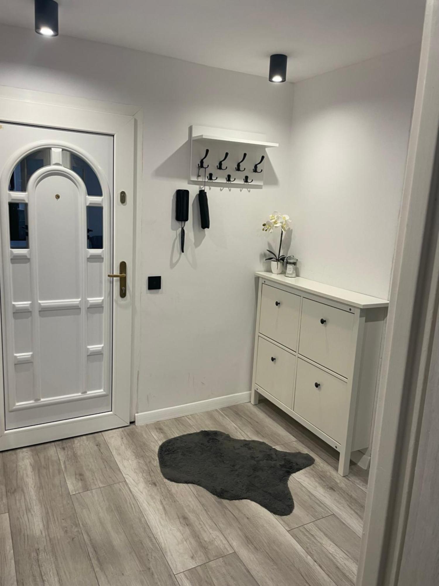 Apartament 2 Pokojowy W Centrum Miasta Żagań Extérieur photo
